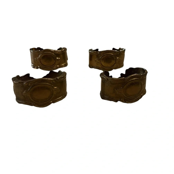 Set of 4 Rococo Brass Napkin Rings, Table Decor, Vintage Ornament - Picture 4 of 4